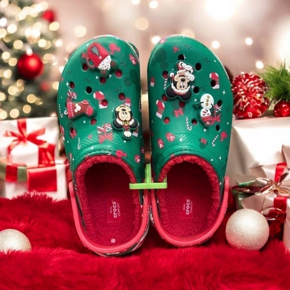 ✨Host pick✨CROCS Green and Red Holiday Clogs with Cartoon Charms - Picture 1 of 4